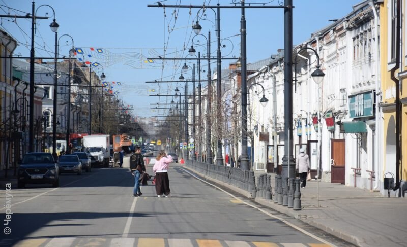Пешеходный центр в Рыбинске: плитку с Крестовой используют повторно, автобусы поедут по Ломоносова и Румянцевской