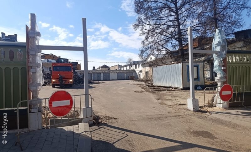 Парковку на Чкалова планируют открыть к маю. Она будет бесплатной, но не для всех