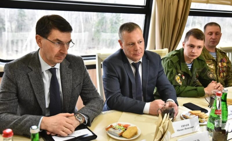 Игорь Щёголев и Михаил Евраев встретились с участниками «Героев Ярославии»