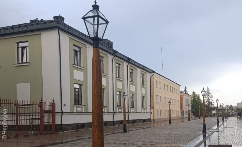 Преображенский переулок в Рыбинске — две стороны в одном фото