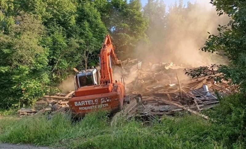 До конца года в регионе предстоит снести 1200 фактически погибших объектов