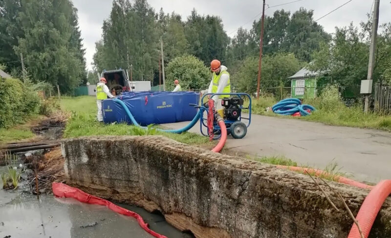 Работы по очистке водоотводной канавы в Копаево обещают довести до конца