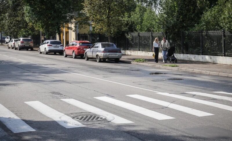 В центре Рыбинска сделали два новых пешеходных перехода. На каких ещё участках горожане просят зебру